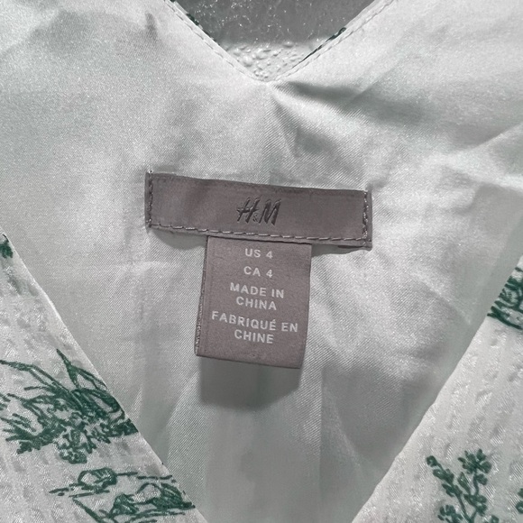 H&M Green V-Neck cottage core Maxi Sundress 4 - Picture 3 of 8